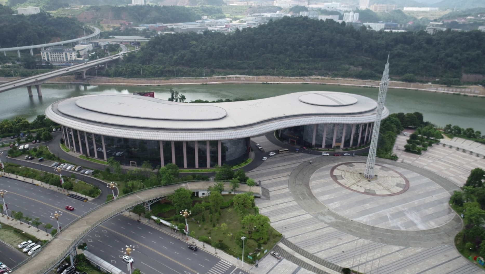 關(guān)于征集廣場名稱的公告