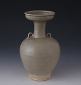 宋青釉雙系盤口瓷壺