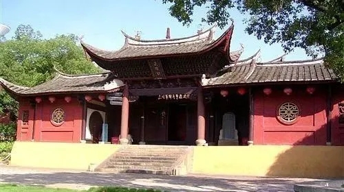 國保單位正順廟白蟻防治進(jìn)行時